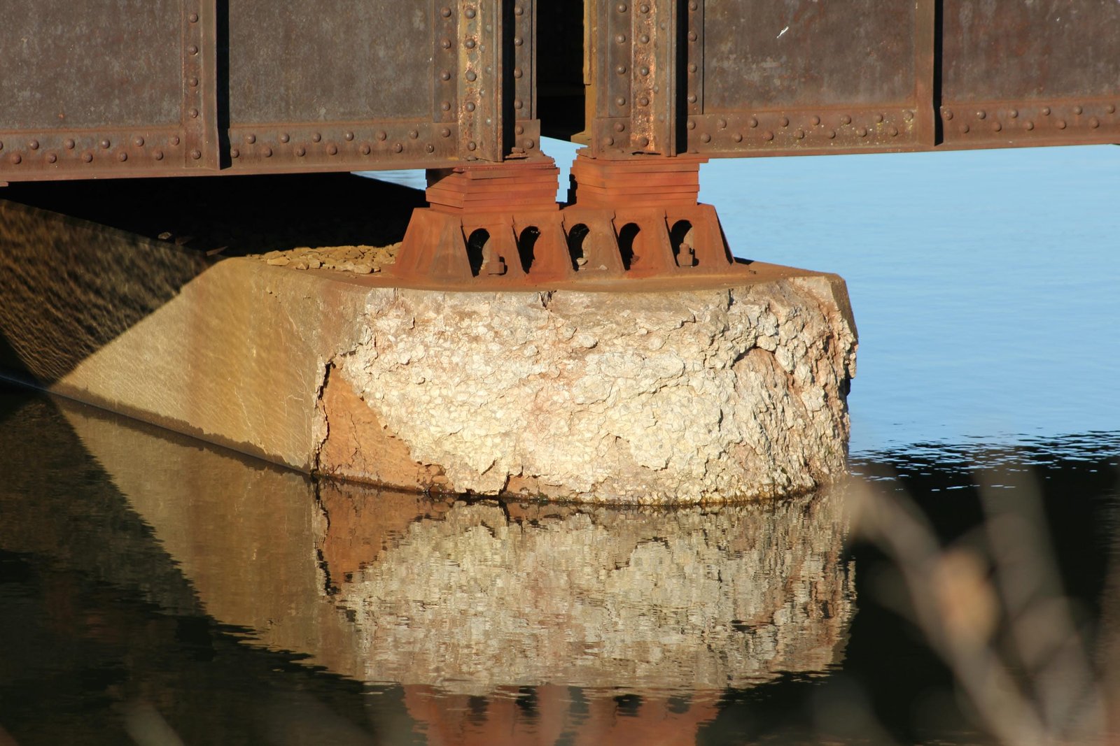 Spalling on pier